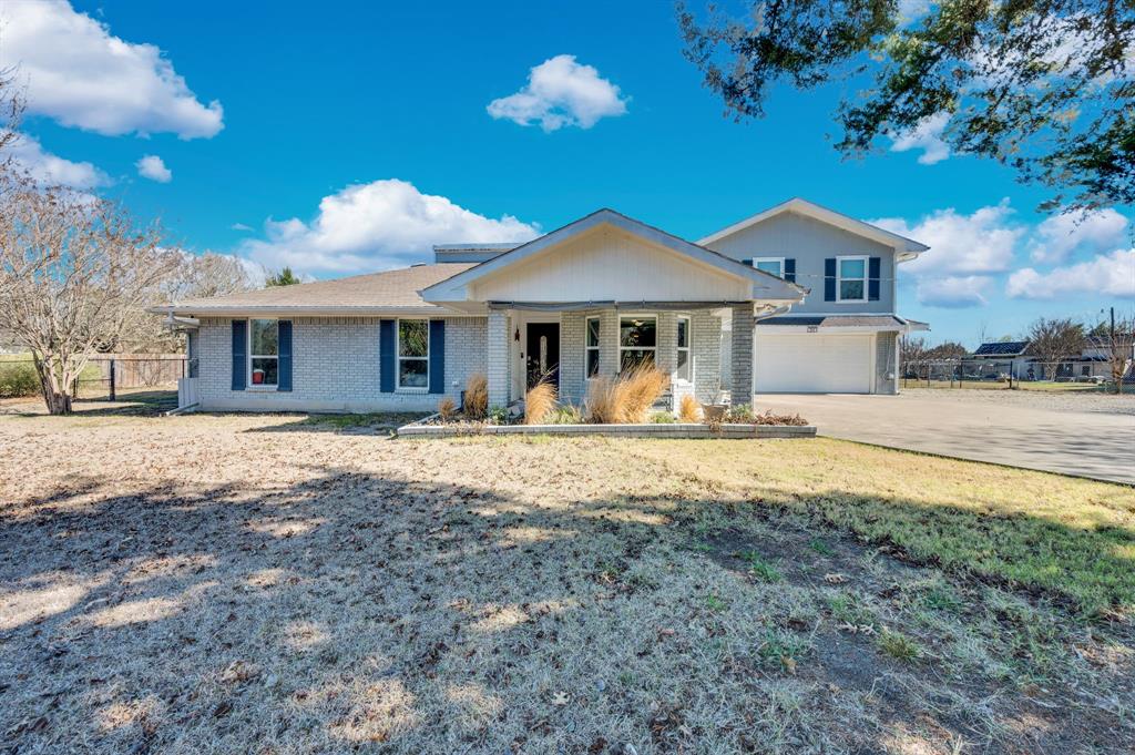 Twin Lakes Estate - Residential