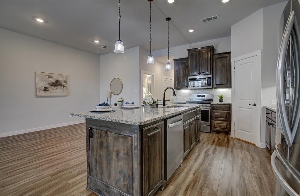 2725 Garden Gate Lane