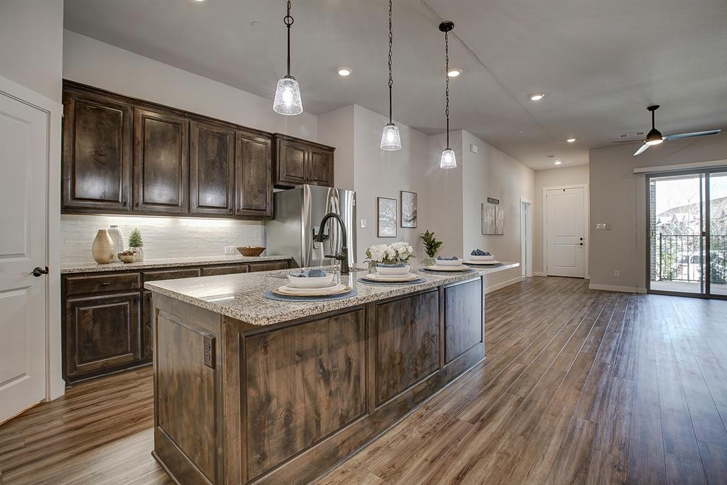 2725 Garden Gate Lane