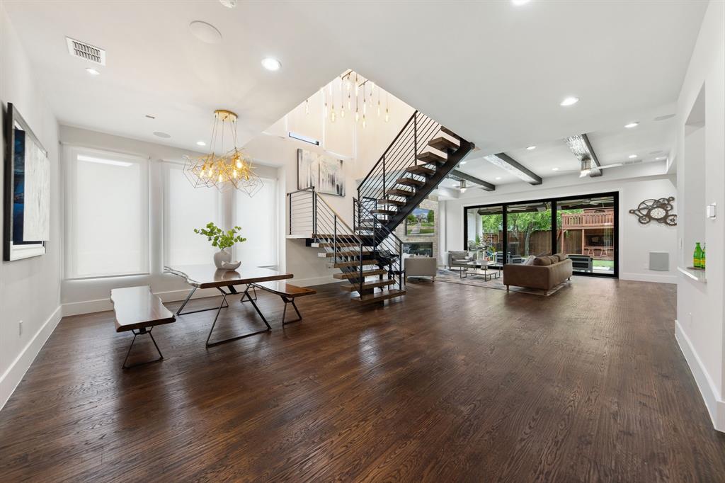 105 Chisholm Trail