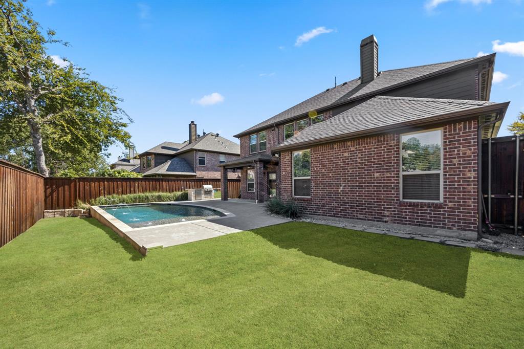 916 Redbird Lane