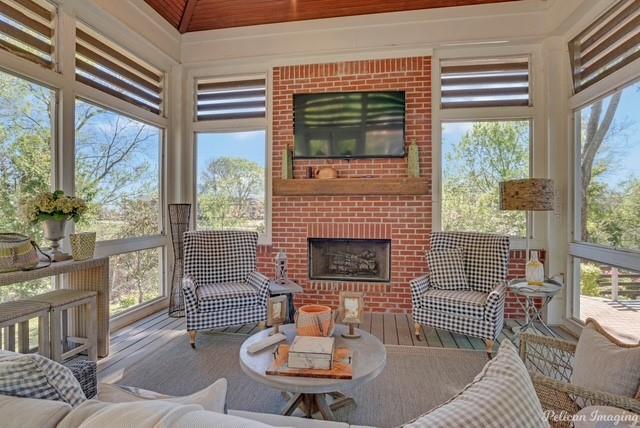 7111 E Ridge Drive
