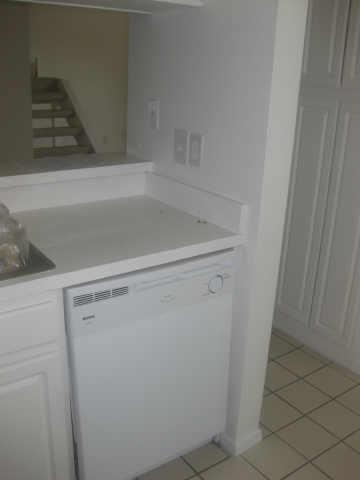 Lakehill Townhomes - Residential Lease