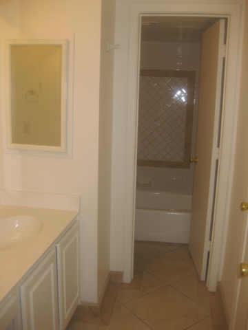 Lakehill Townhomes - Residential Lease