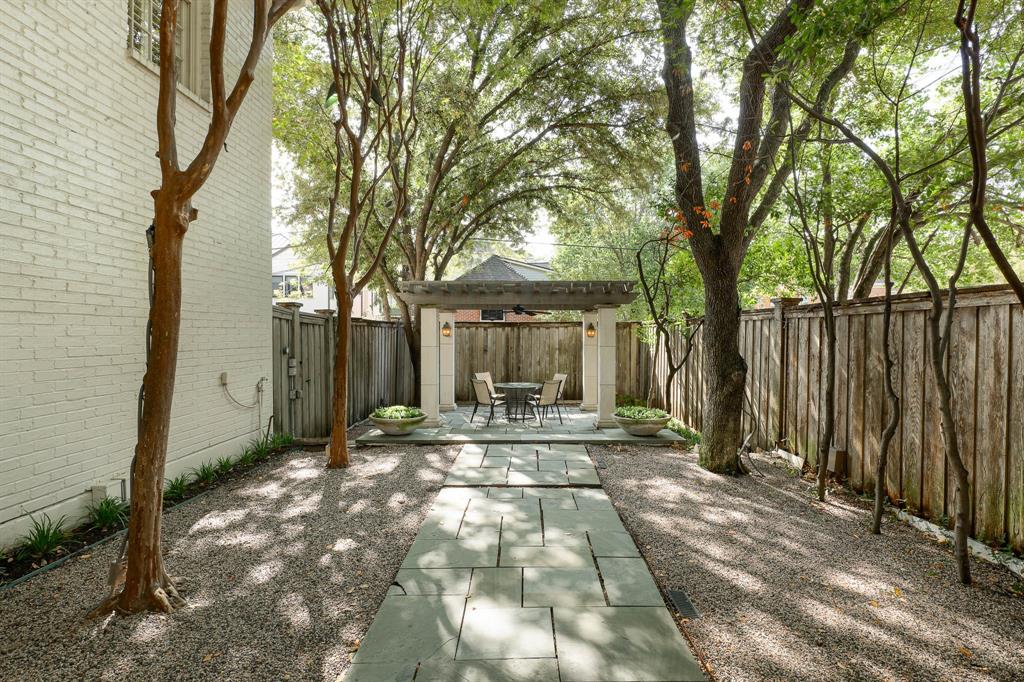 HIGHLAND PARK 4TH INST - Residential