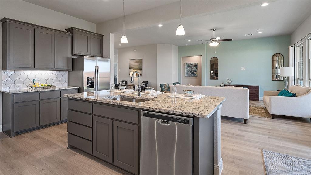 Lakeview Pointe - Residential