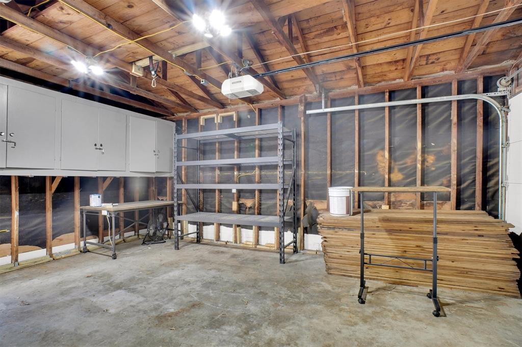 Chamberlain Arlington Heights 1st - Residential Lease