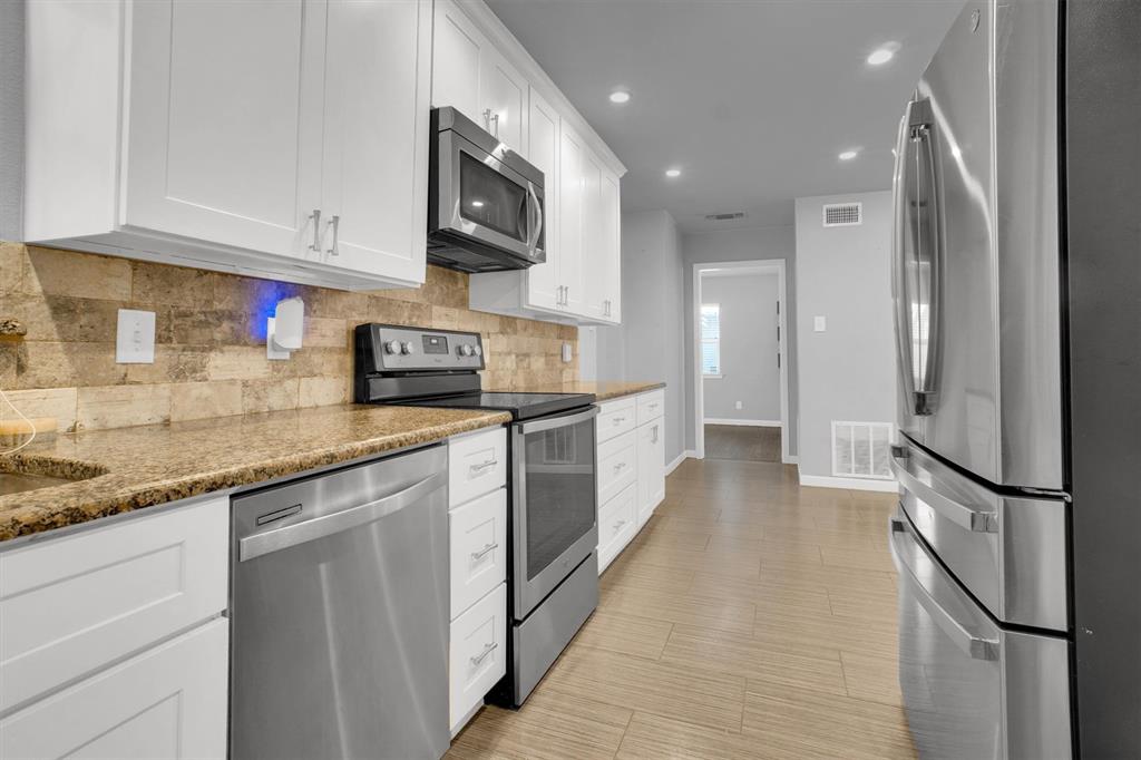 Chamberlain Arlington Heights 1st - Residential Lease