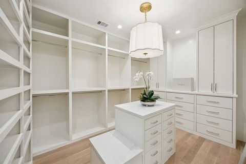 Tiny photo for 3601 Centenary Avenue, University Park, TX 75225 (MLS # 21007537)