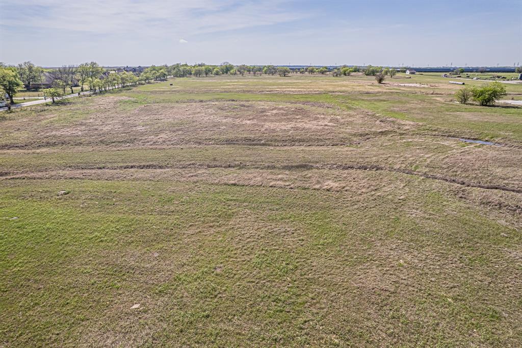 Aerovillage - Land