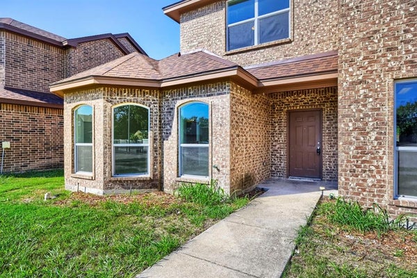 2903 PRESTON TRL, GRAND PRAIRIE, TX 75052 - Image ffb9ee232f95ee0609cc6b7667b7304e/2662923660