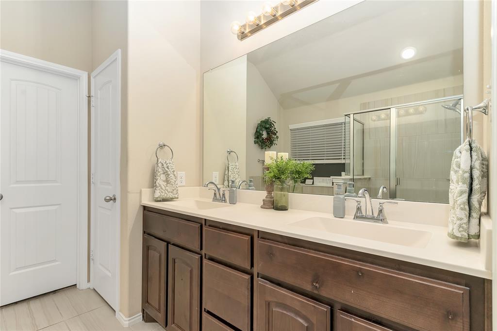 Bristol Oaks - Residential