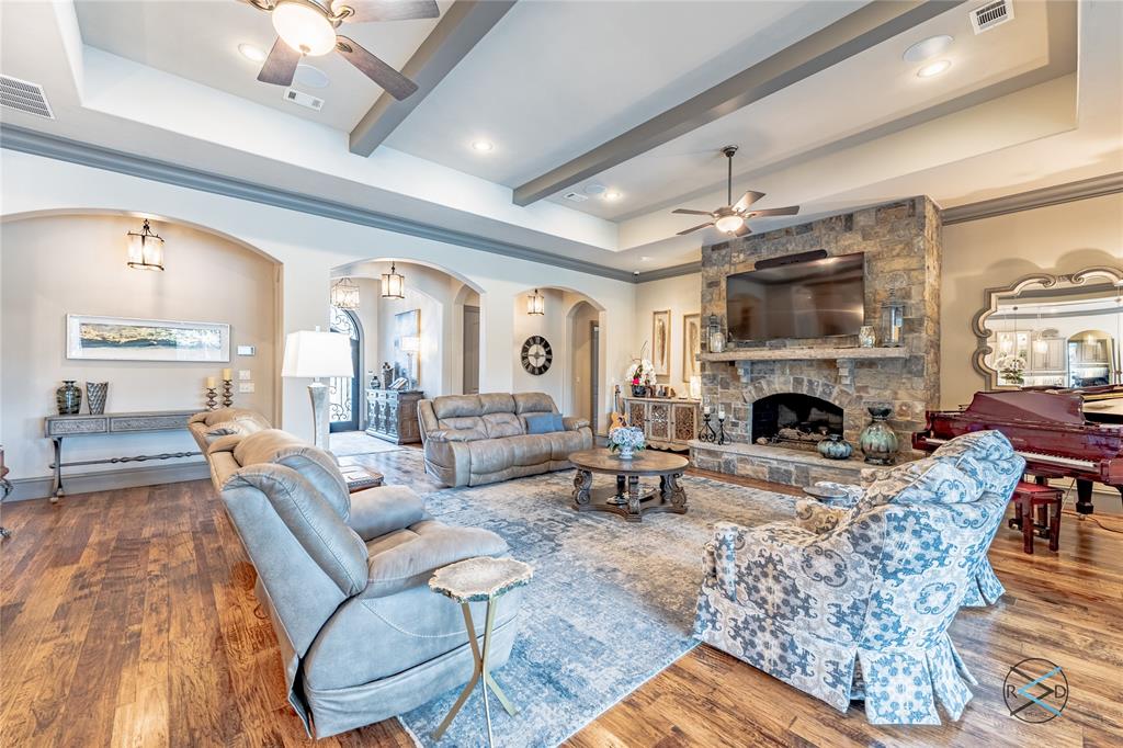 Pinnacle Club - Residential