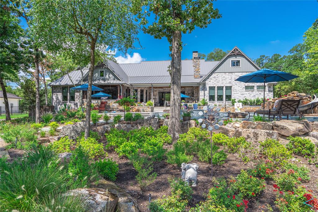 Pinnacle Club - Residential