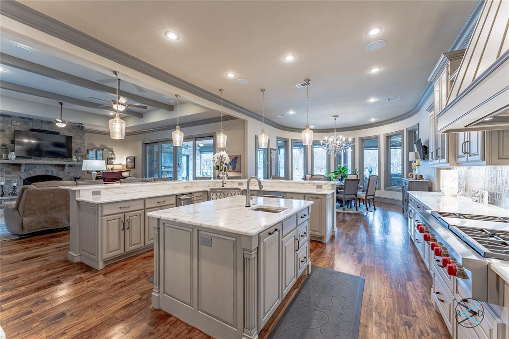 Pinnacle Club - Residential