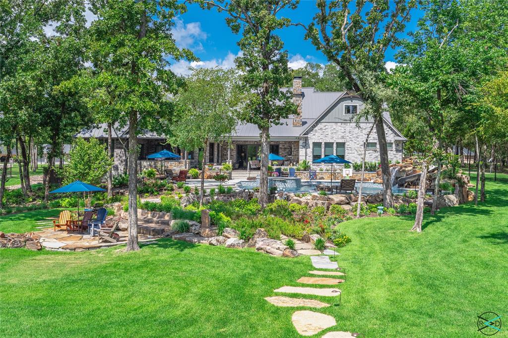 Pinnacle Club - Residential