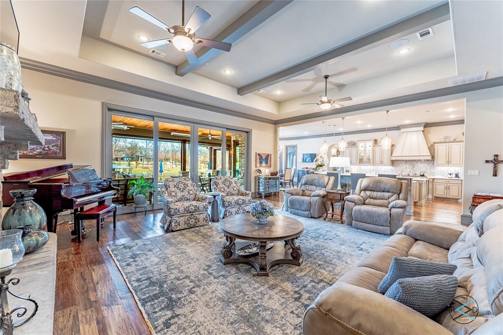 Pinnacle Club - Residential