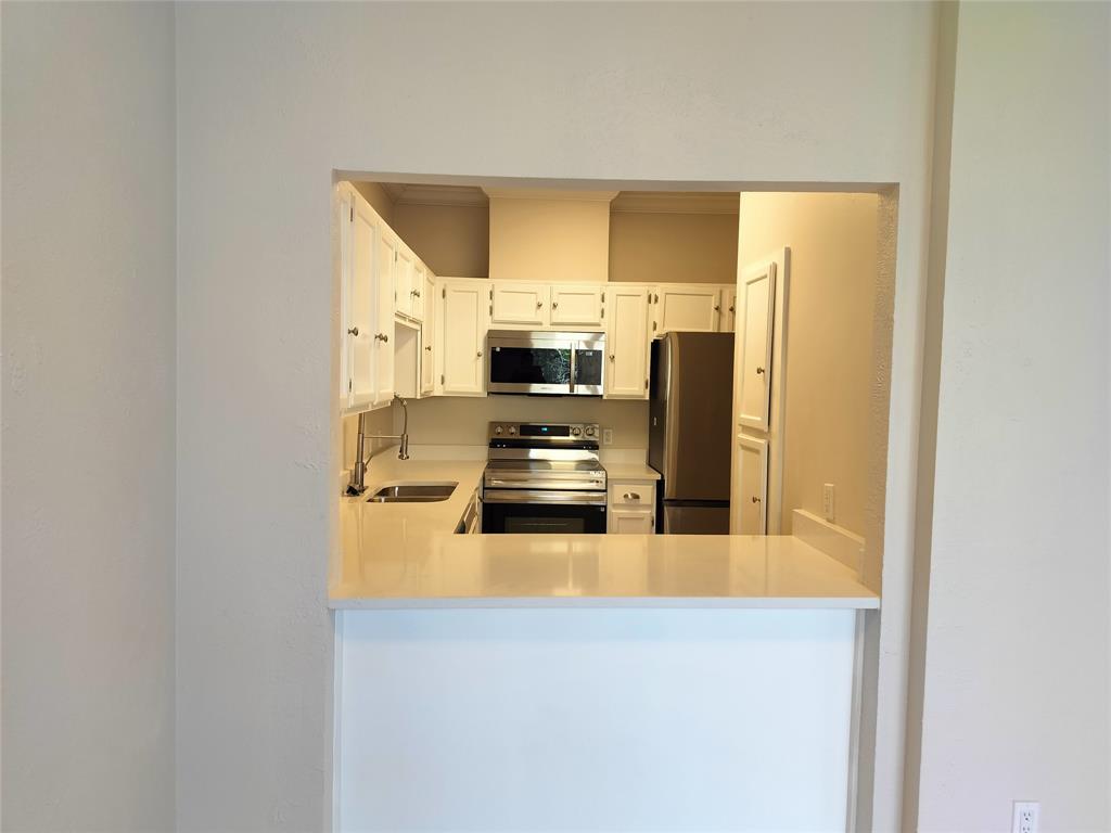 Keller Spgs Condos - Residential