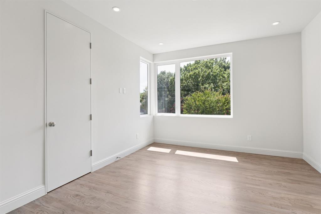 Ridgewood Park - Residential