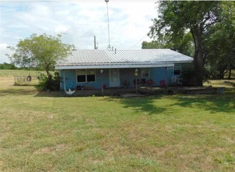 Photo of 8050 Private Road 5491, Farmersville, TX 75442 (MLS # 21142496)
