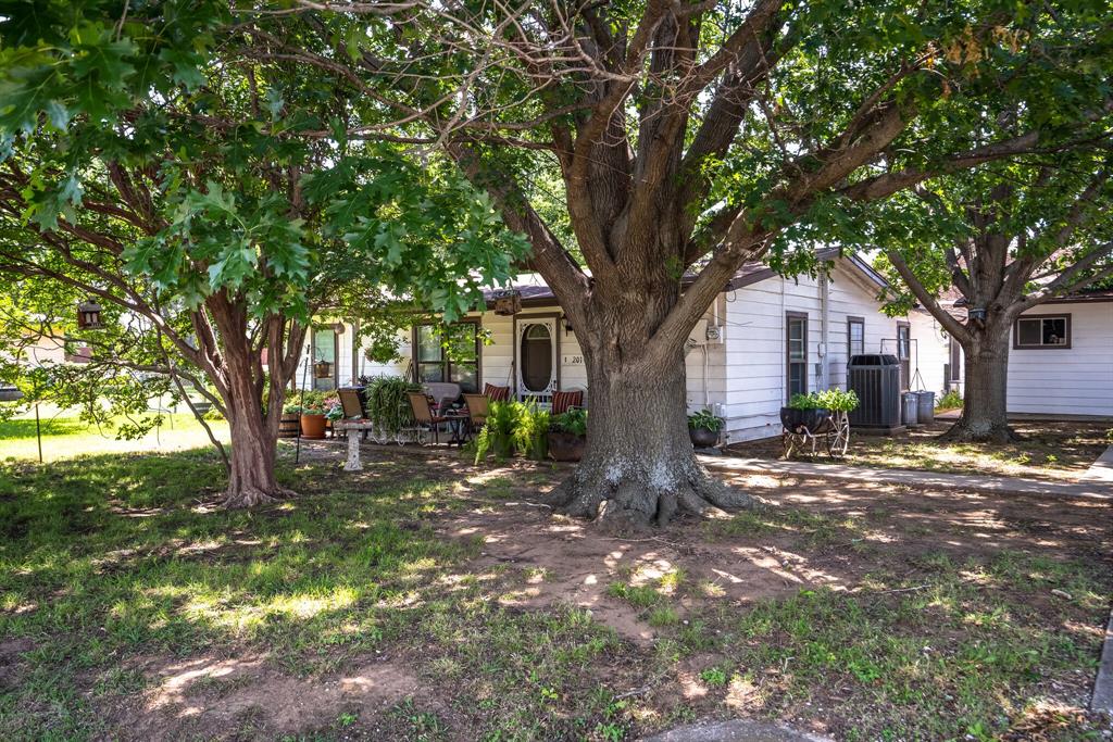 201 S Lake Dallas Drive
