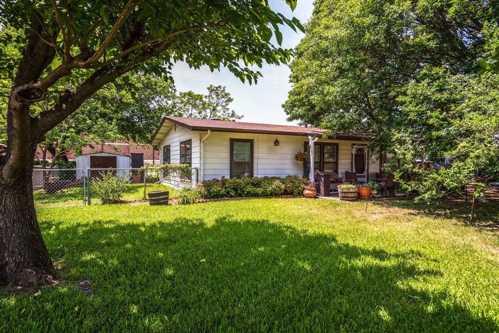 201 S Lake Dallas Drive