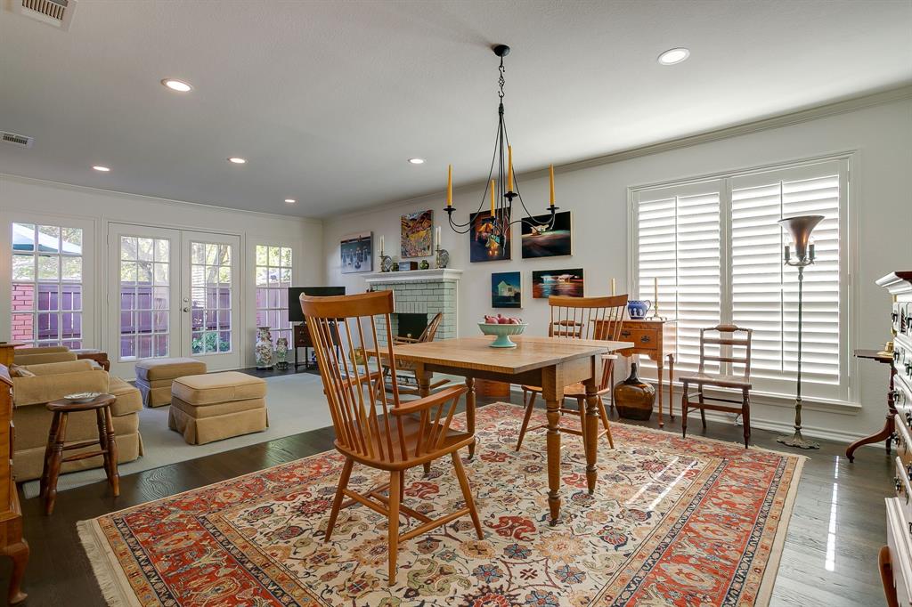 1393 Roaring Springs Road