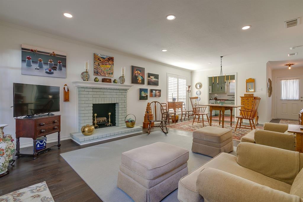 1393 Roaring Springs Road