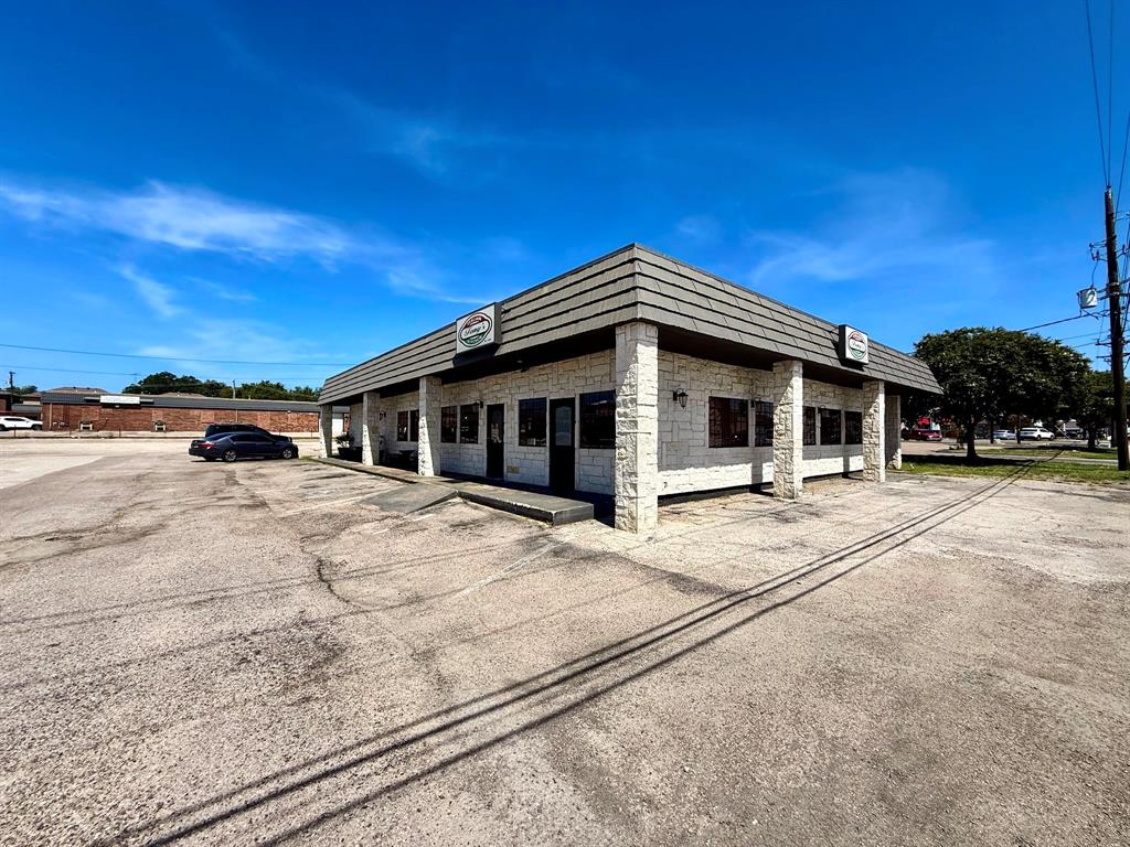 6106 Wesley Street