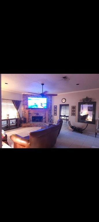 2293 Heatherdale Drive