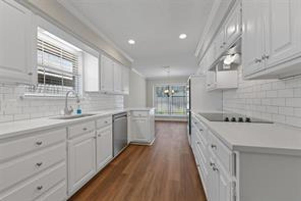 Photo of 3904 Blue Pond Circle, Fort Worth, TX 76123 (MLS # 21215195)