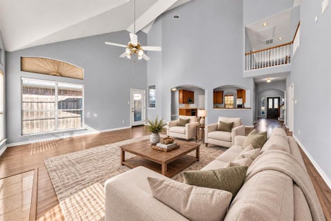 Photo of 17935 Mary Margaret Street, Dallas, TX 75287 (MLS # 21408742)
