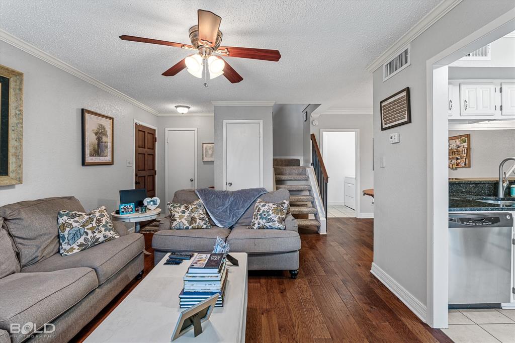 Shreveport, Louisiana 71104, United States, 1 Bedroom Bedrooms, ,2 BathroomsBathrooms,Residential,Pending,39868