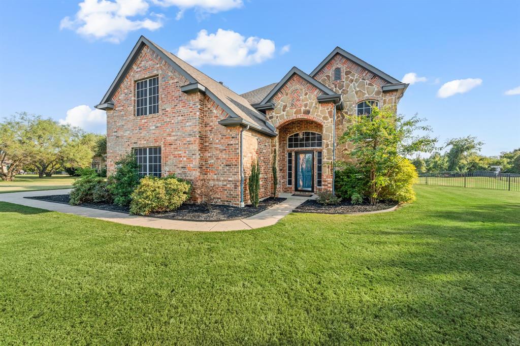 1000 Blue Bird Court