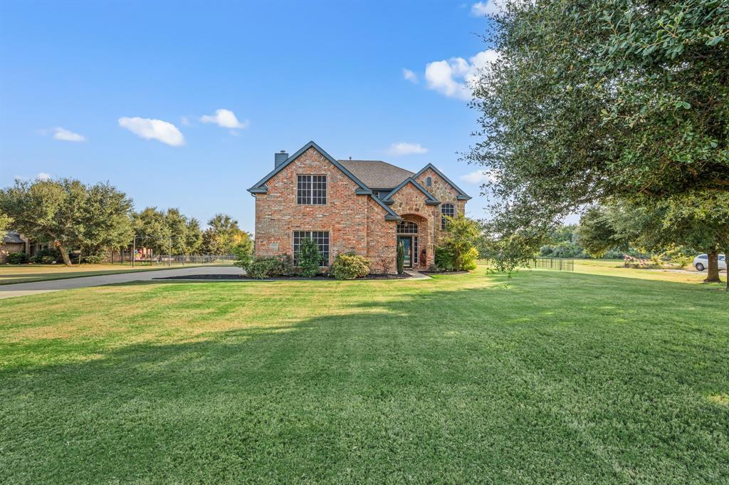 1000 Blue Bird Court