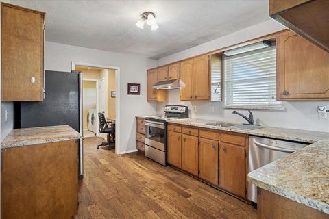 Tiny photo for 6941 Burger Road, Aubrey, TX 76227 (MLS # 21080868)