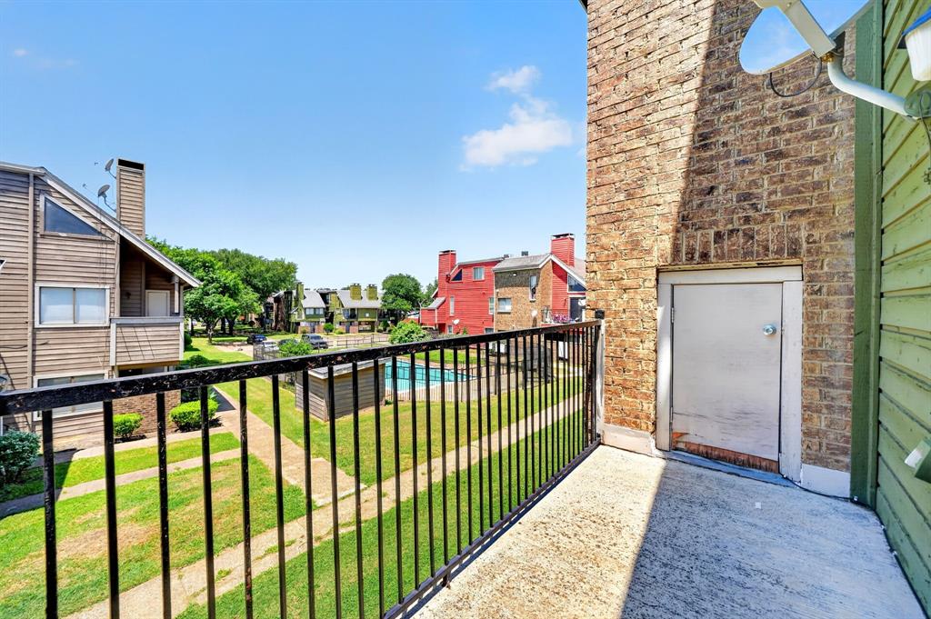Richland Trace Condos - Residential
