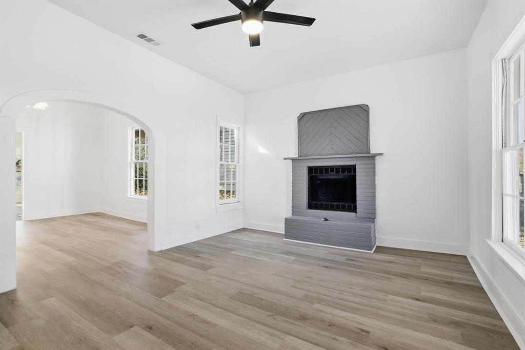 PERRYS ED 1ST ADD - Residential