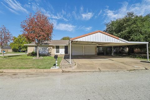 A home in Alvarado