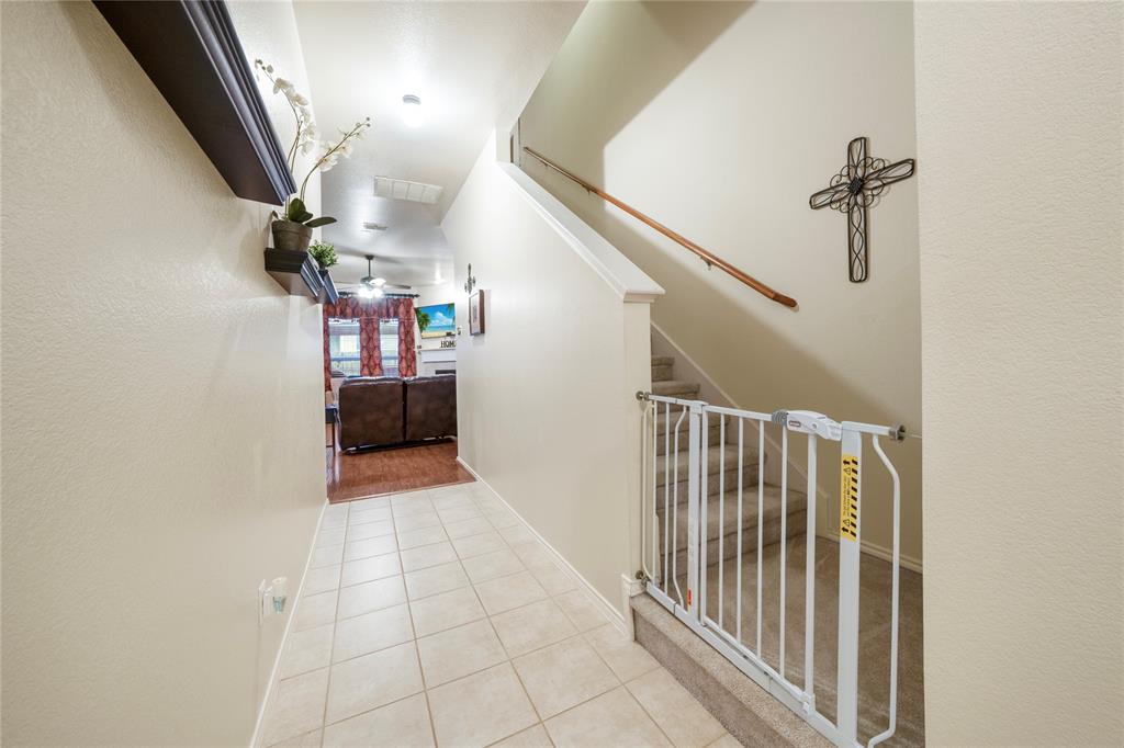 1921 Fairway Glen Drive