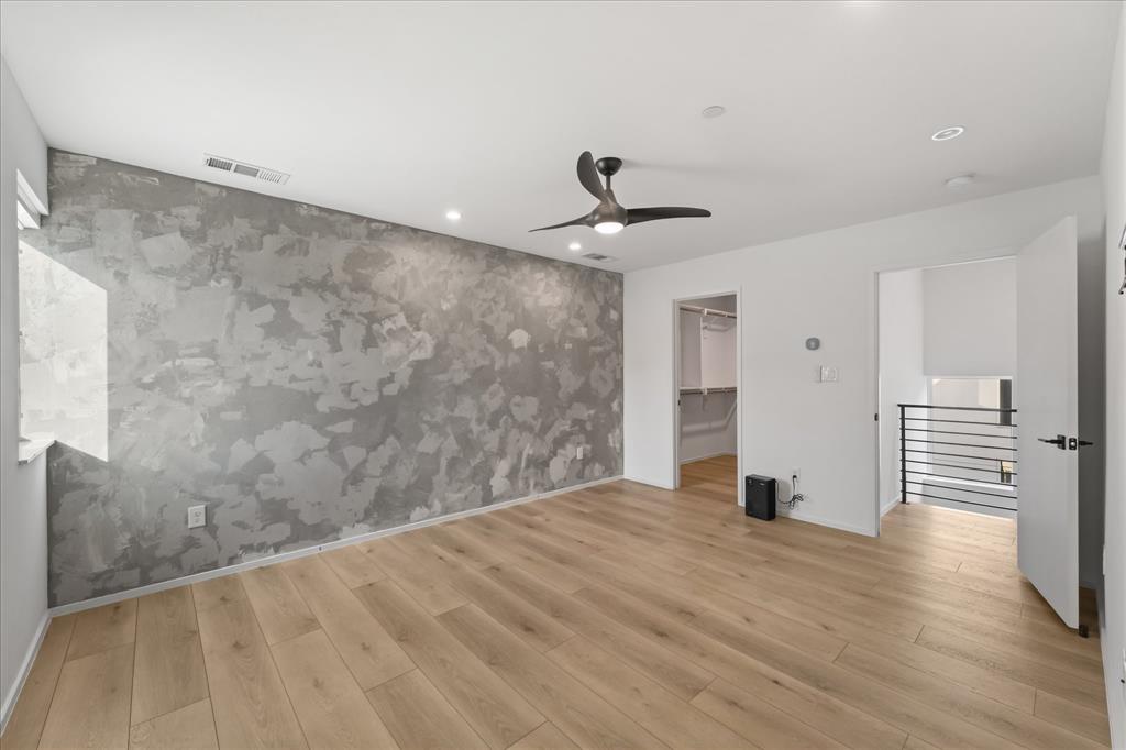 2001 N PRAIRIE CONDOS - Residential