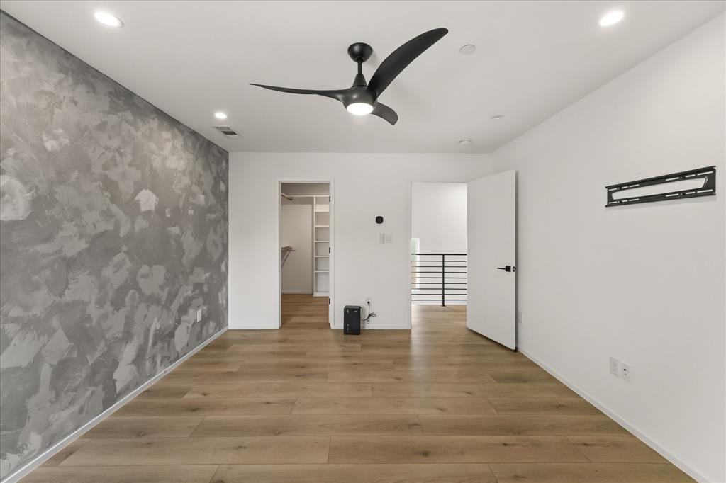 2001 N PRAIRIE CONDOS - Residential