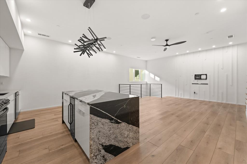 2001 N PRAIRIE CONDOS - Residential