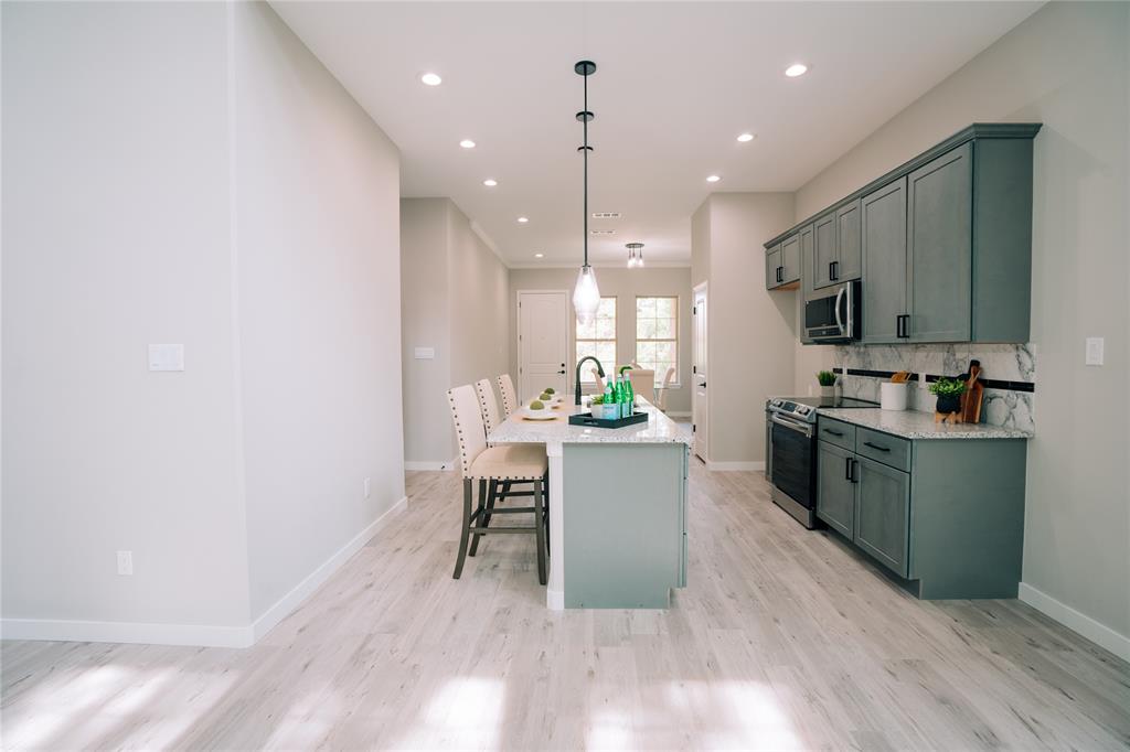 Meadowbrook Hills Chimney Wood - Residential