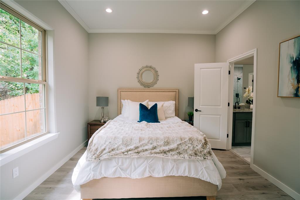 Meadowbrook Hills Chimney Wood - Residential