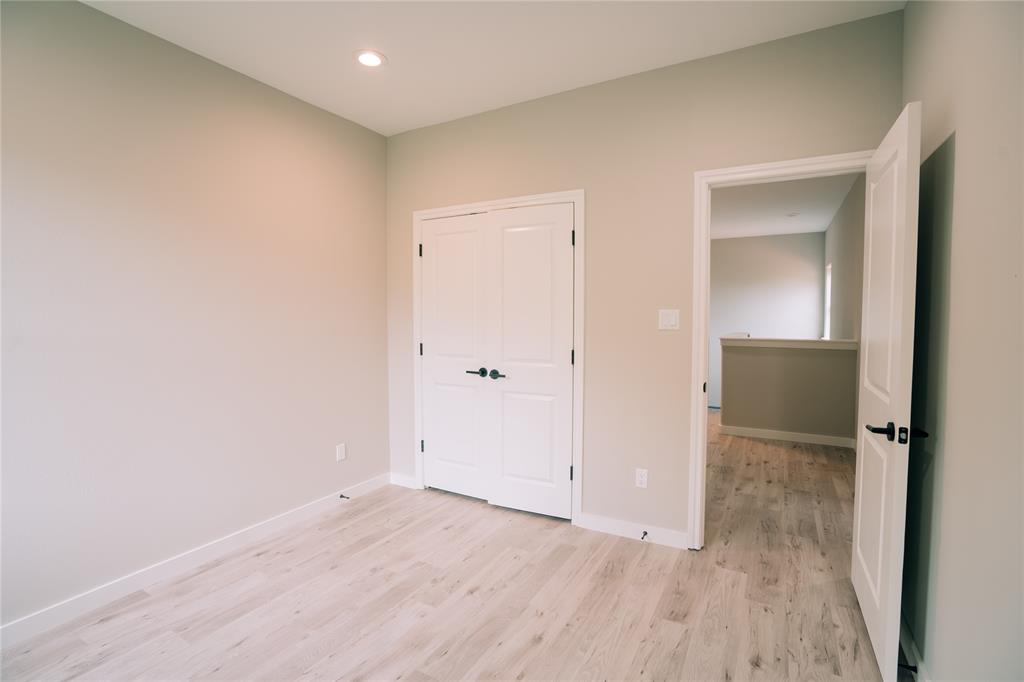 Meadowbrook Hills Chimney Wood - Residential