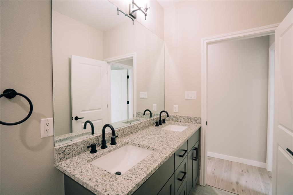 Meadowbrook Hills Chimney Wood - Residential