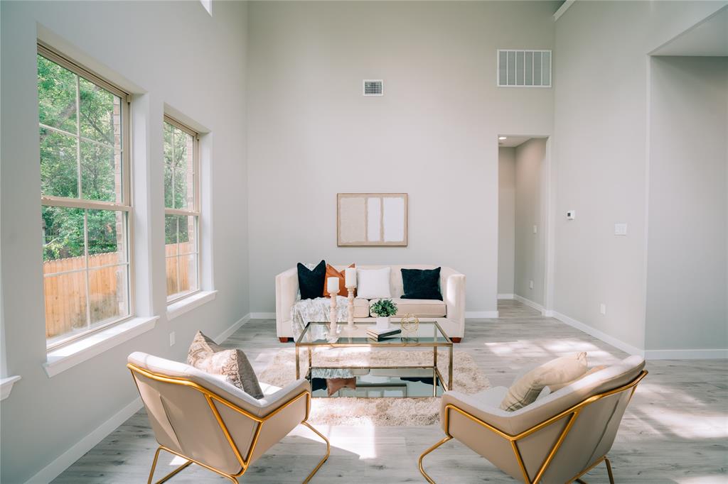 Meadowbrook Hills Chimney Wood - Residential