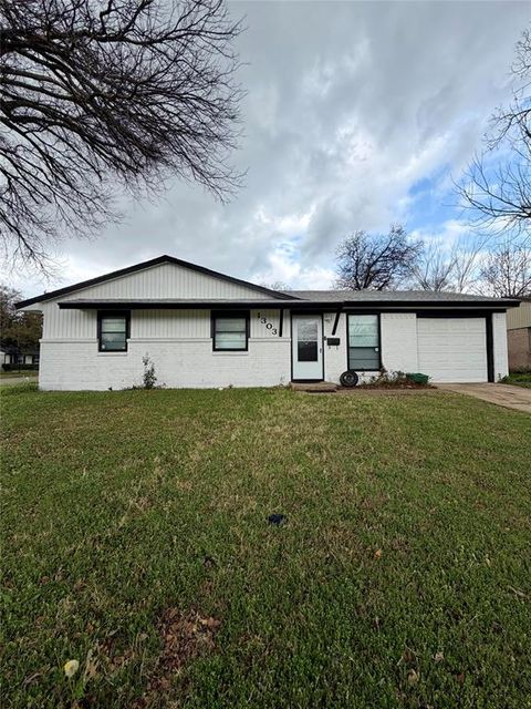 1303 Driftwood Drive Duncanville TX 75116