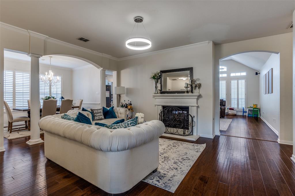 9808 Capilano Drive